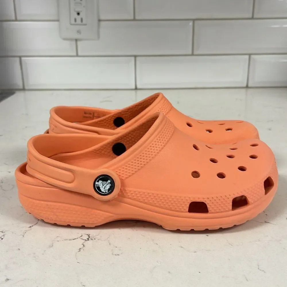 CROCS brand style